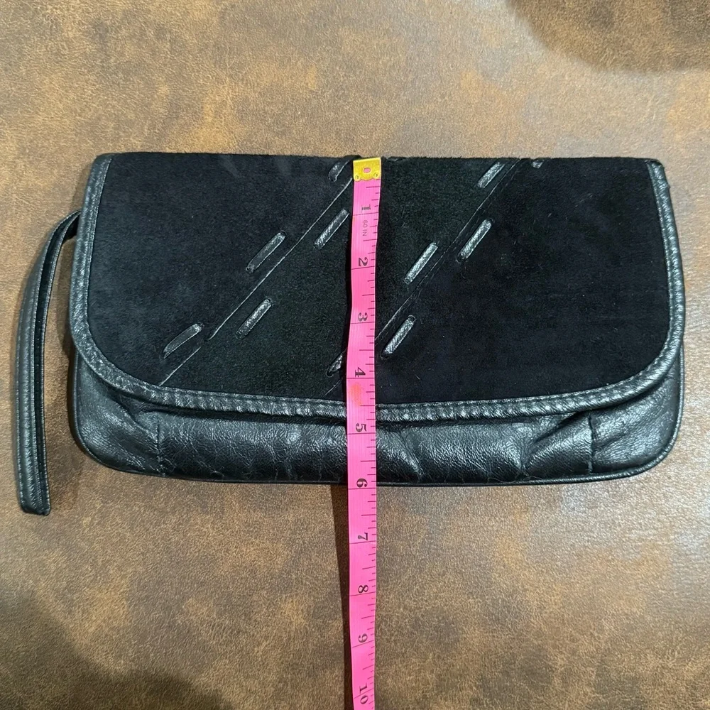 Vintage 1980’s Bag World Black Wristlet Clutch